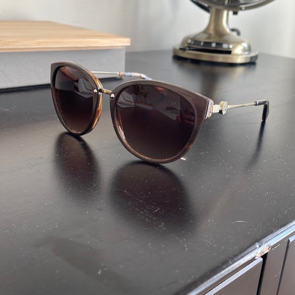 Michael Kors Sunglasses like new - Picture 3 of 3